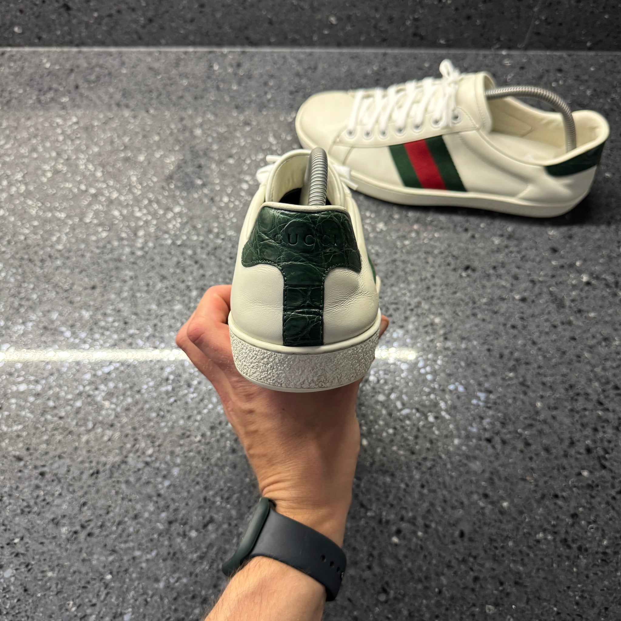 エース スニーカー グッチ GUCCI 白 ビー 27.5cm Ace 公式通販 8.5 