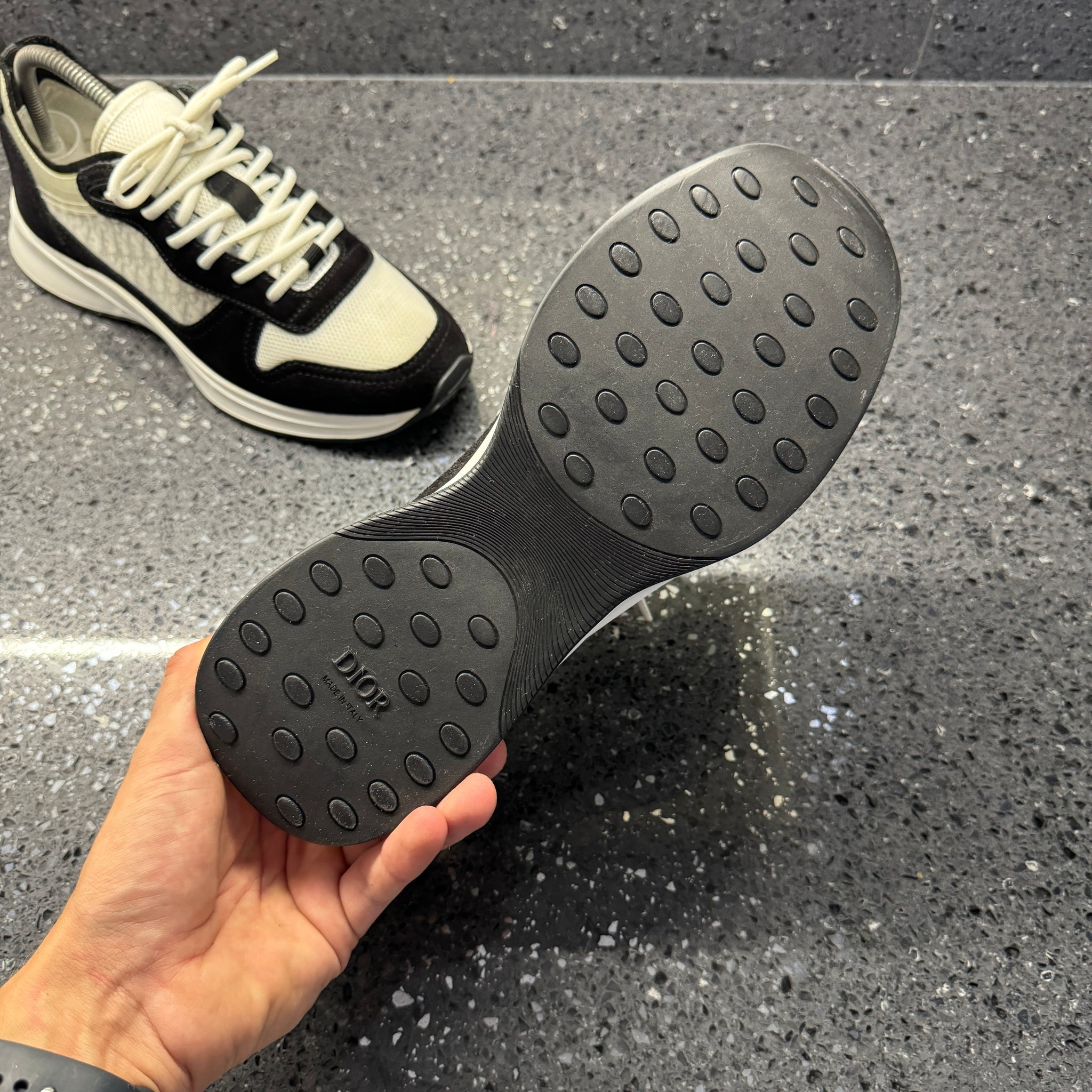 DIOR B25 MENS BLACK EU 39 (FIT A UK 6) – Lovedkicks