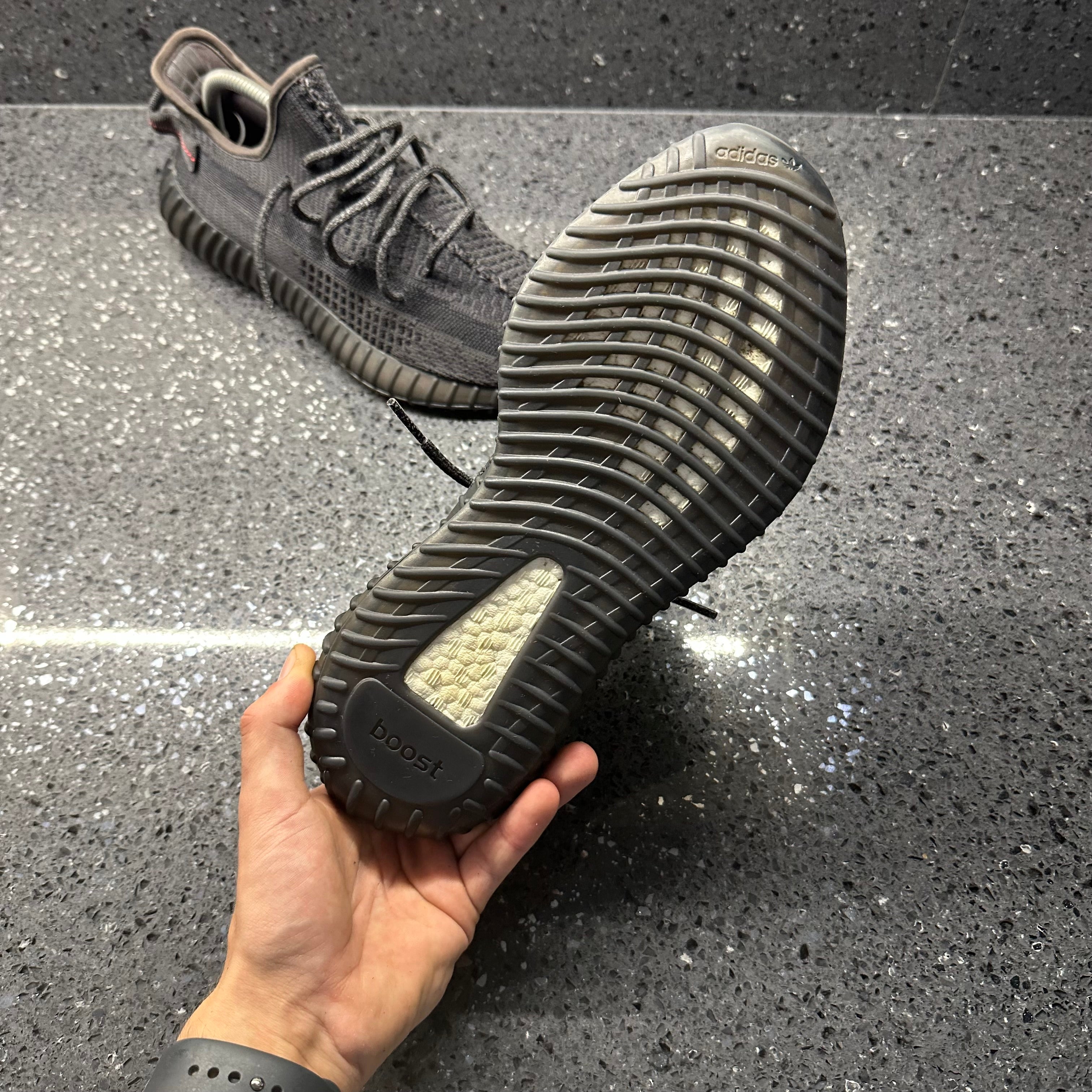YEEZY MENS 350 BLACK UK - Main Image