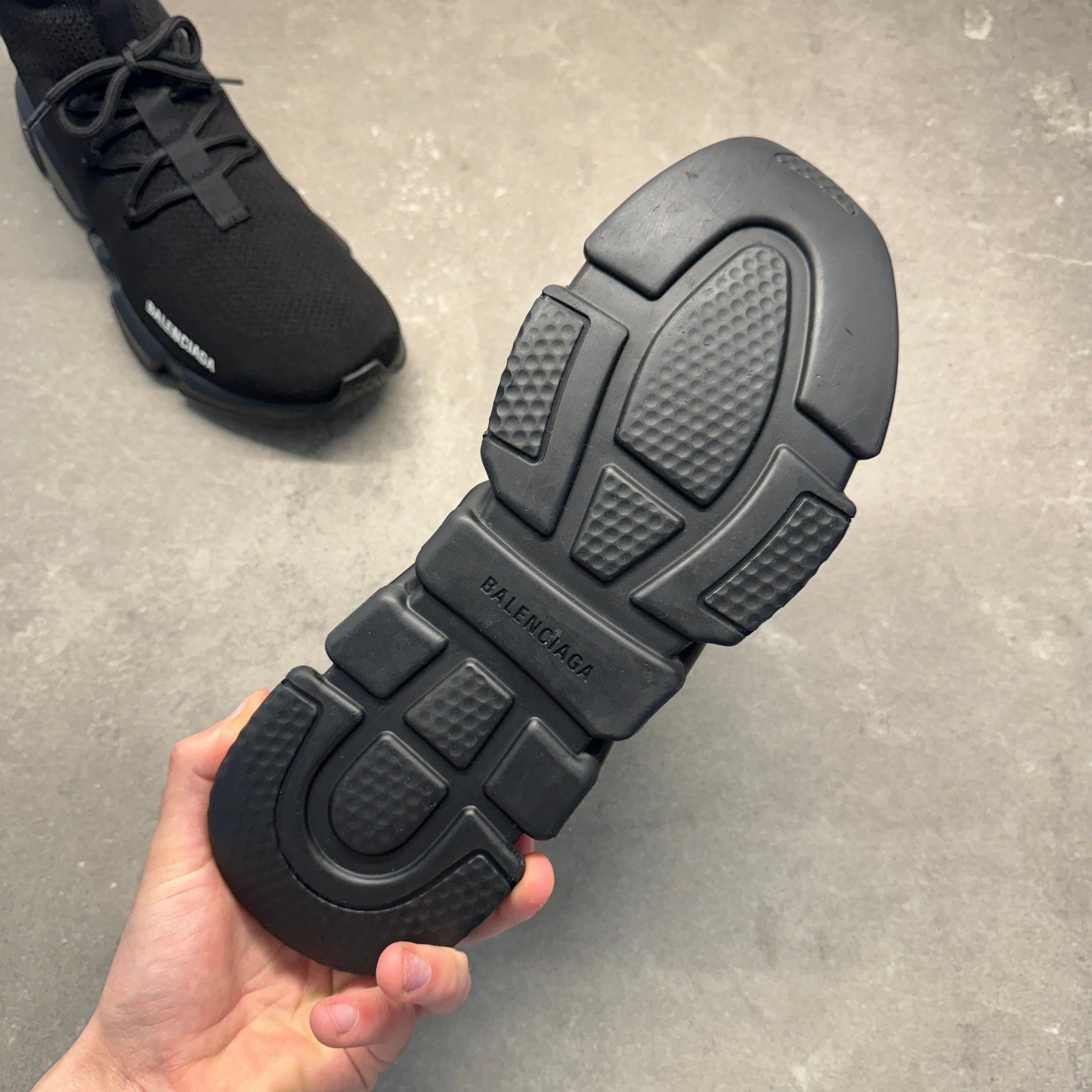 BALENCIAGA ブラック スピード Women's Speed 2.0 Sneaker Shiny in Black | Balenciaga US