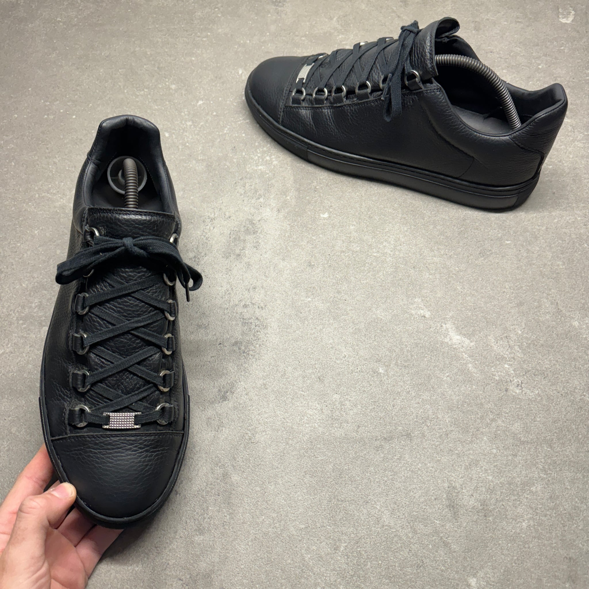 BALENCIAGA MENS ARENA BLACK EU 42 (FIT A UK 9) – Lovedkicks