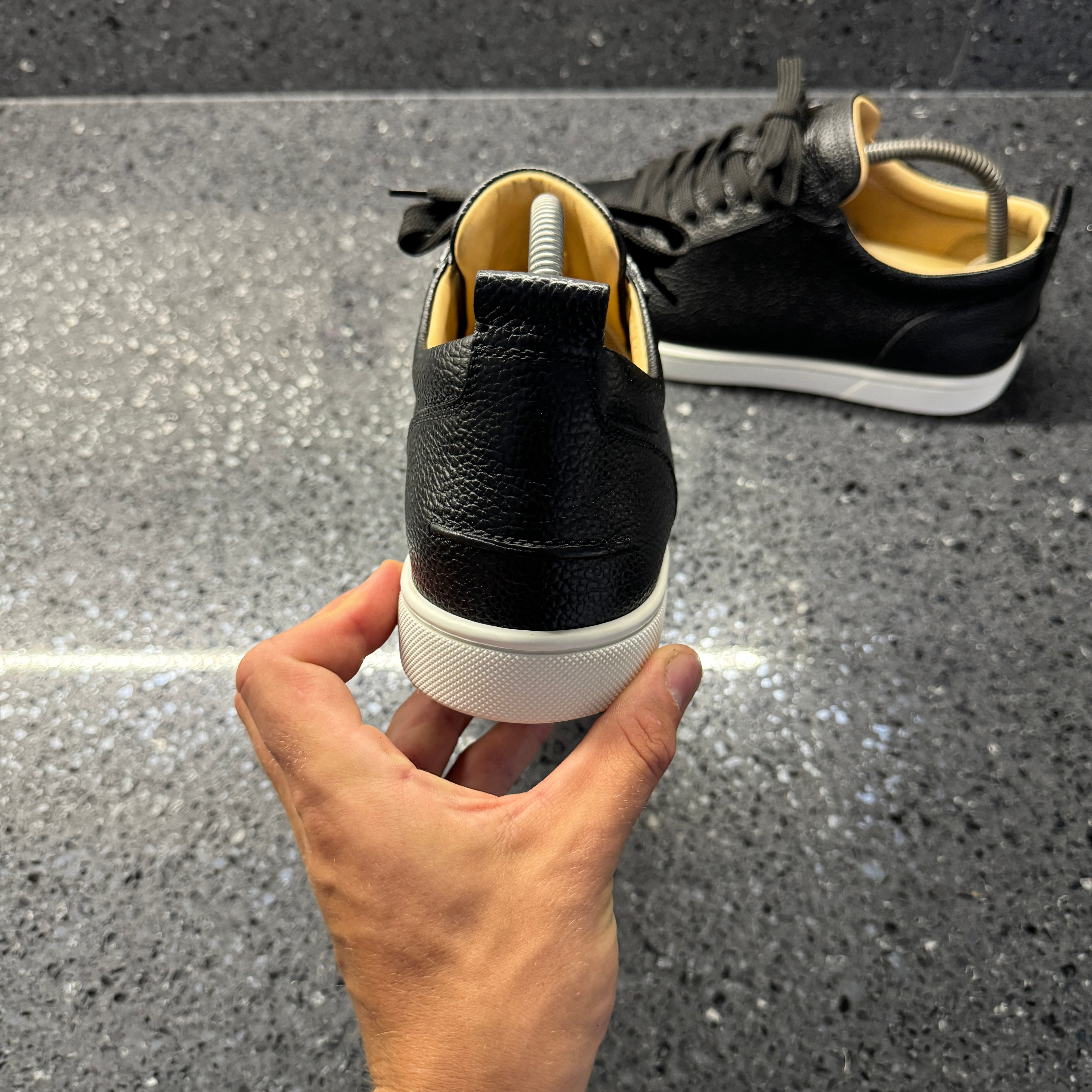 Shoes Louboutin Fit CHRISTIAN LOUBOUTIN MENS RANTULOW BLACK EU