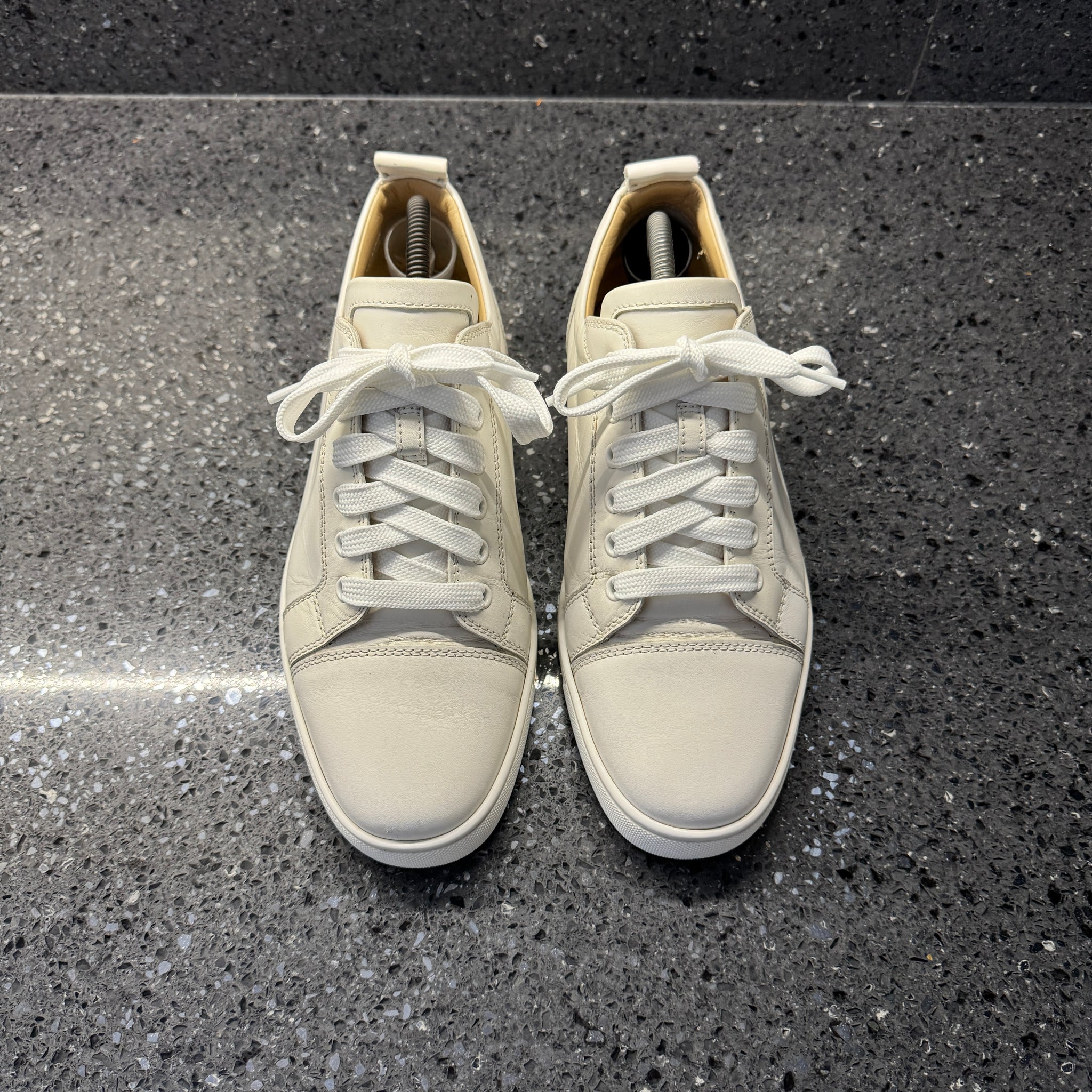 CHRISTIAN LOUBOUTIN MENS LOUIS JUNIORS WHITE EU 41 (FIT A UK 7
