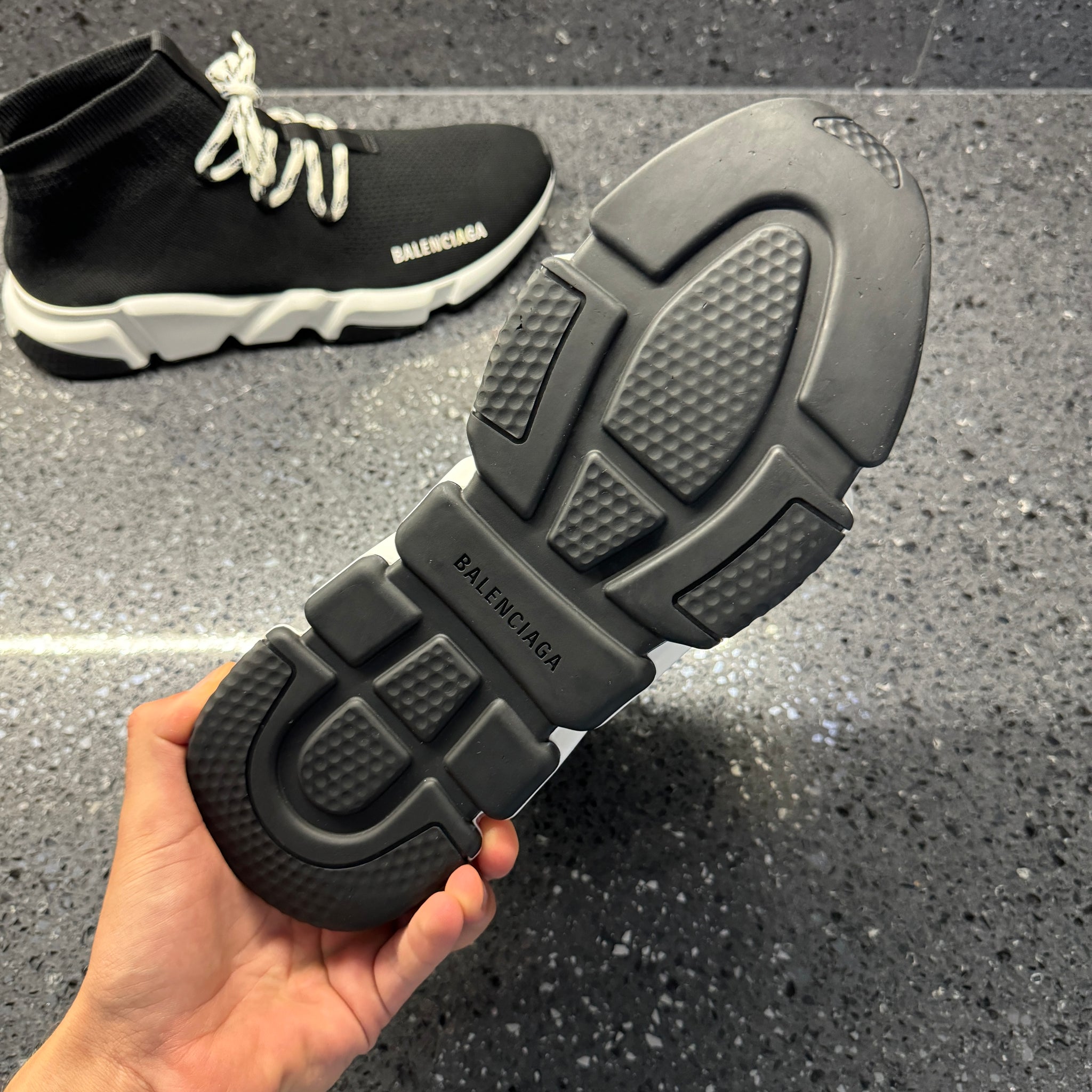 BALENCIAGA MENS SPEED BLACK EU 42 (FIT A UK 9) – Lovedkicks