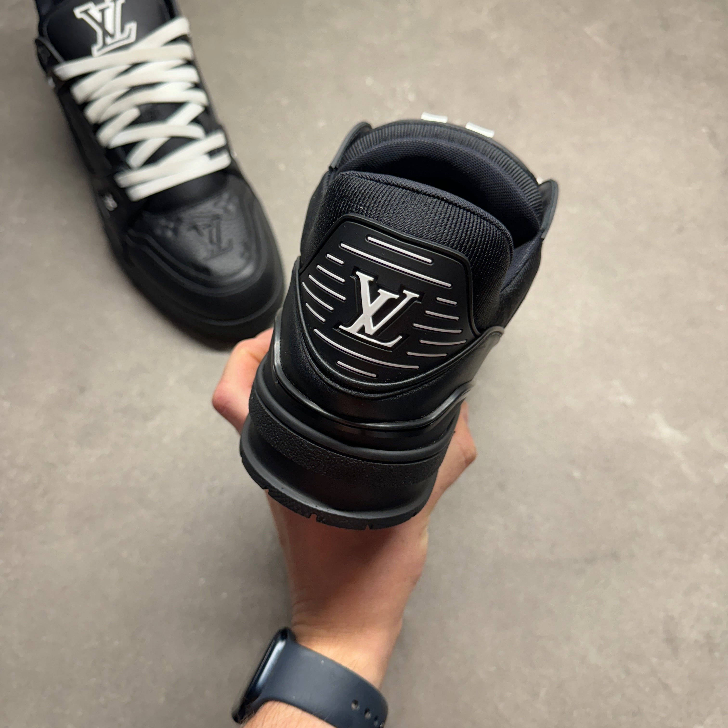 LOUIS VUITTON LV TRAINERS BLACK EU 44 (FIT A UK 10 / 10.5