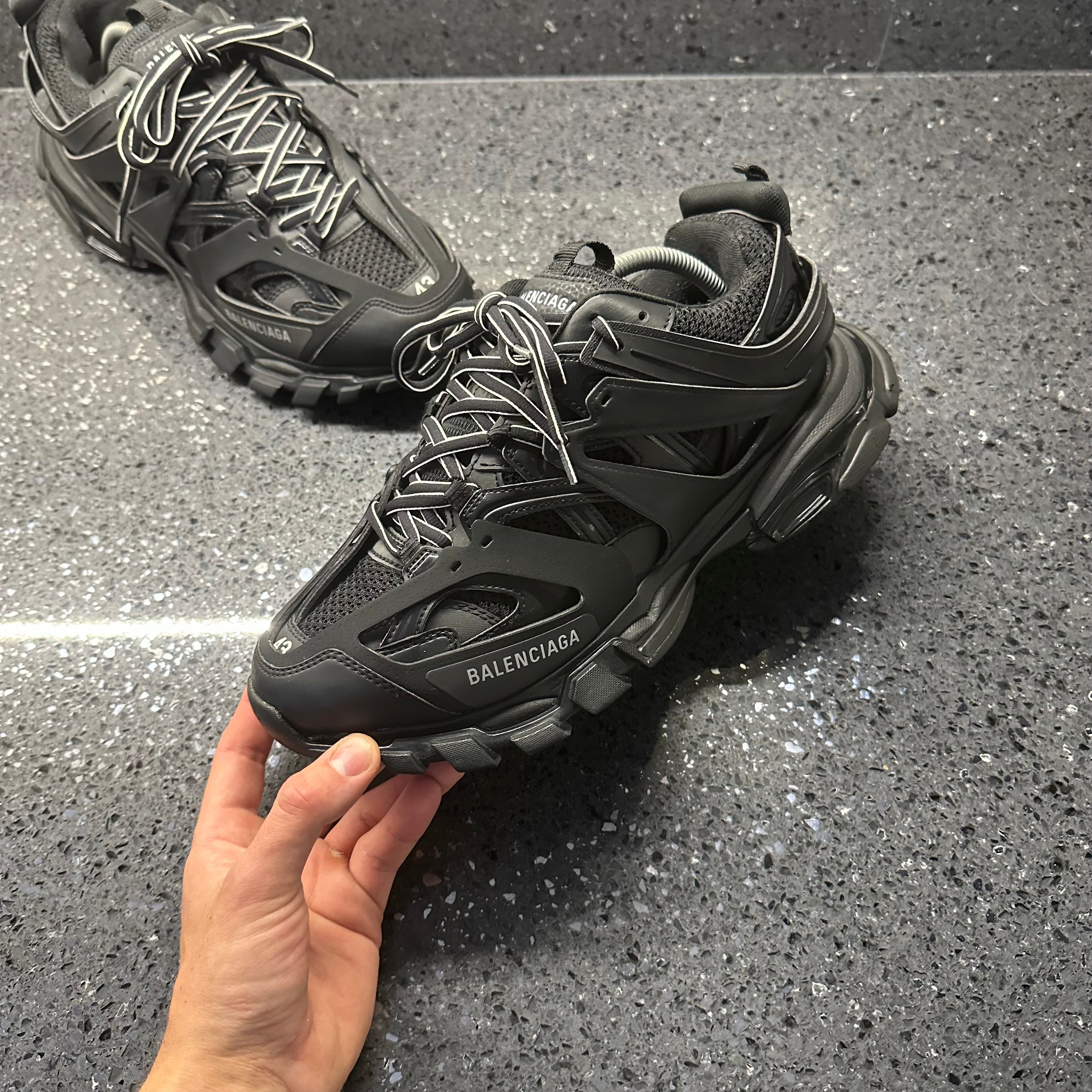 BALENCIAGA MENS TRACK BLACK EU 43 (FIT A UK - Main Image