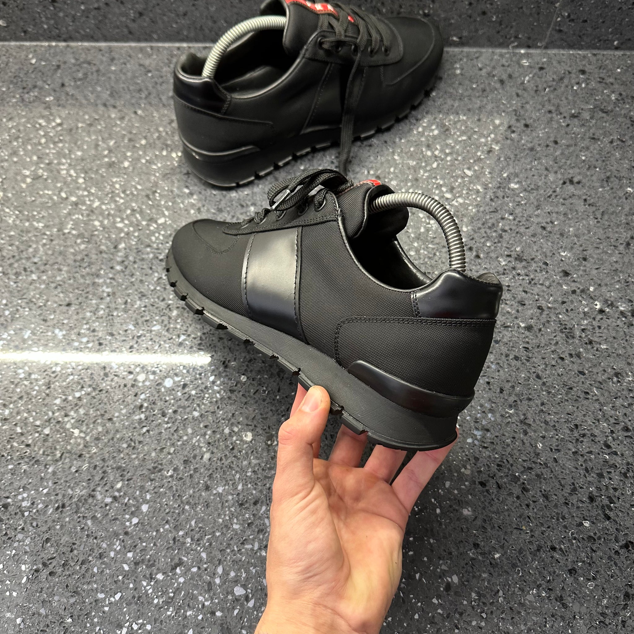 PRADA MENS RUNNERS BLACK EU 40.5 FIT A UK 7 7.5 Lovedkicks