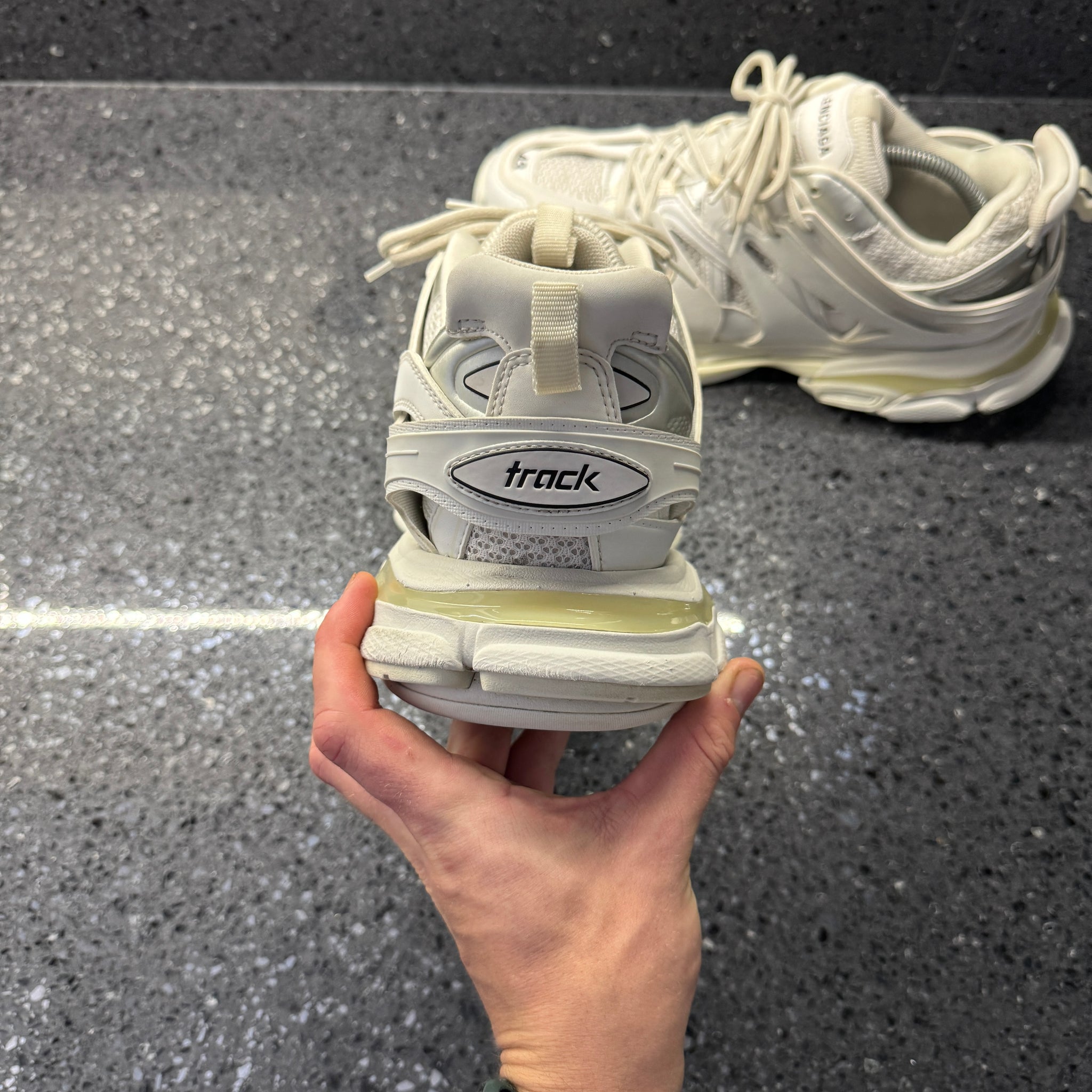 BALENCIAGA MENS TRACK WHITE EU 43 (FIT A UK 9 / 9.5) – Lovedkicks