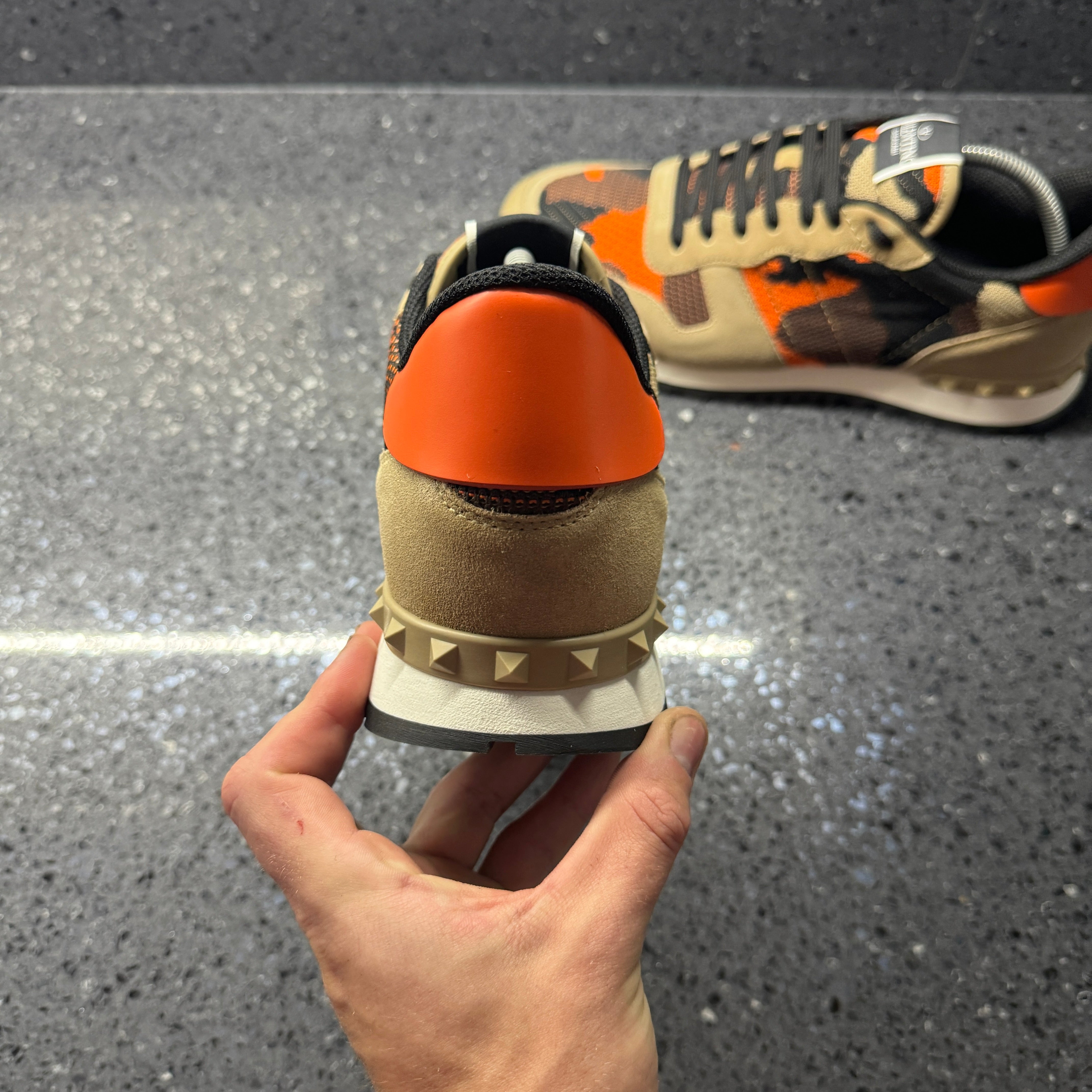 VALENTINO MENS ROCKRUNNER ORANGE EU 43 (FIT A UK 10)