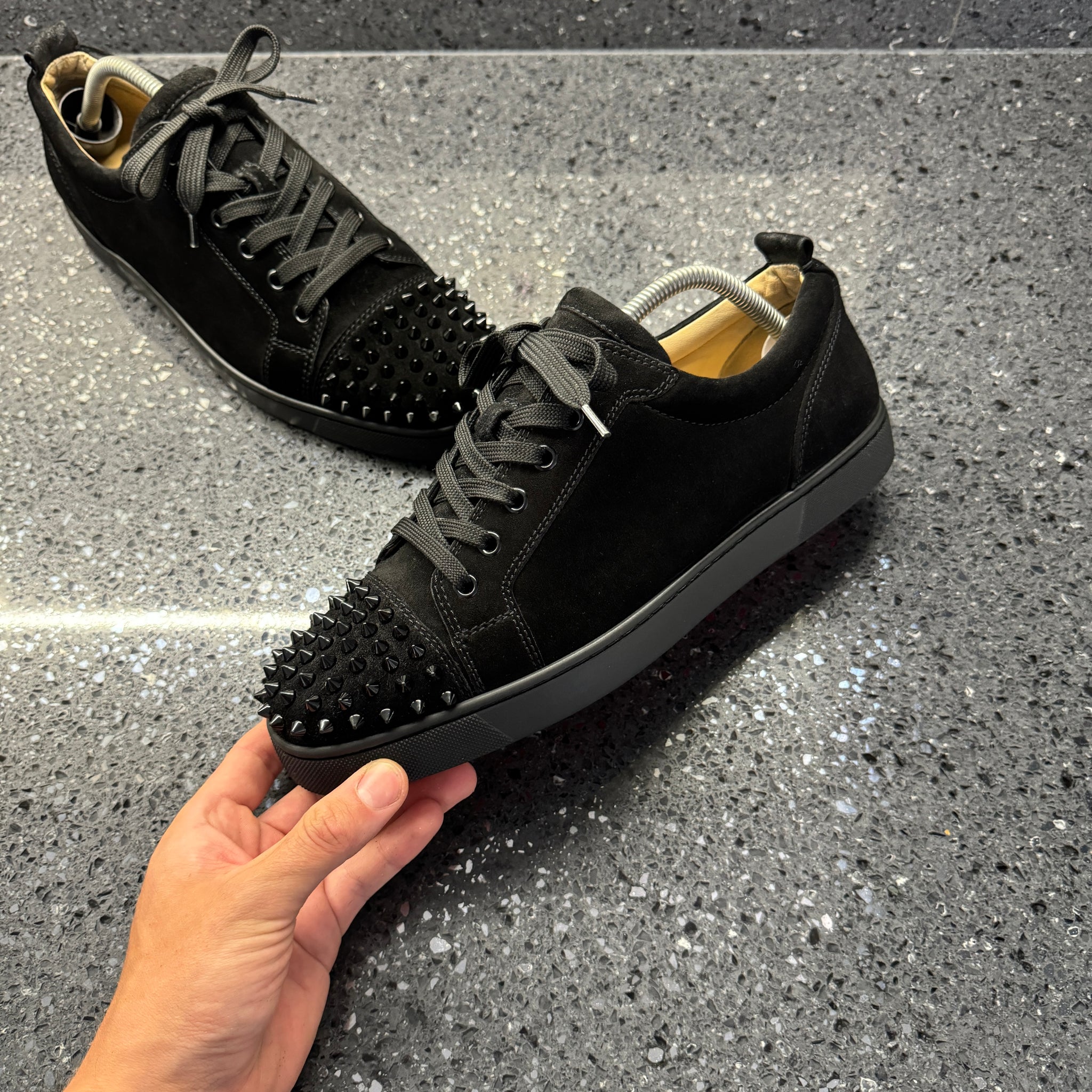 CHRISTIAN LOUBOUTIN MENS JUNIOR SPIKES BLACK EU 42.5 FIT A UK 9