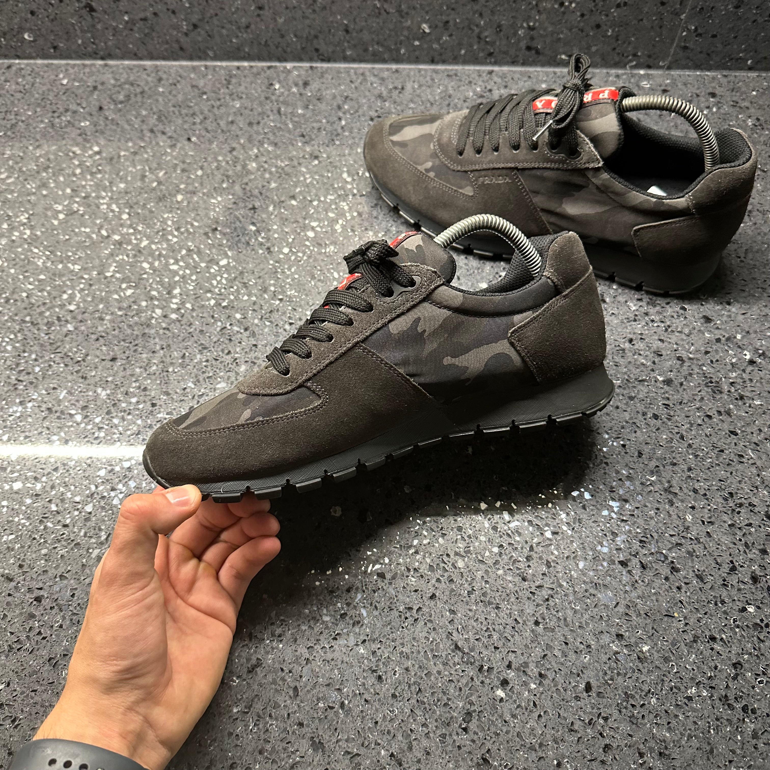 PRADA MENS RUNNERS GREY EU 40.5 FIT A UK 7 7.5