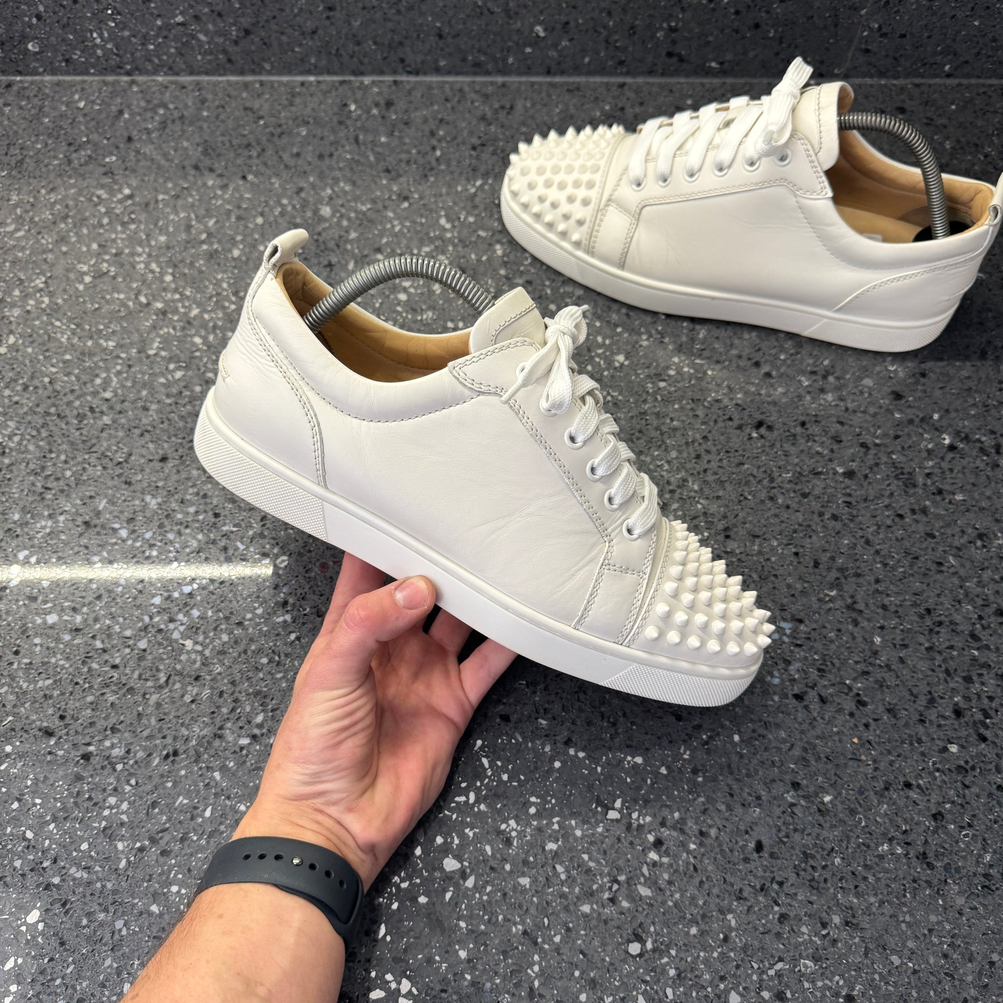 B6309AB7-9885-430F-9618-