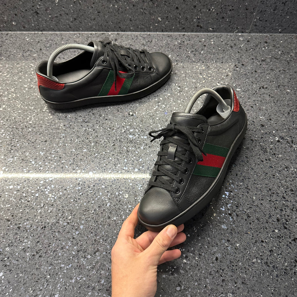 Gucci ace sale gg supreme black