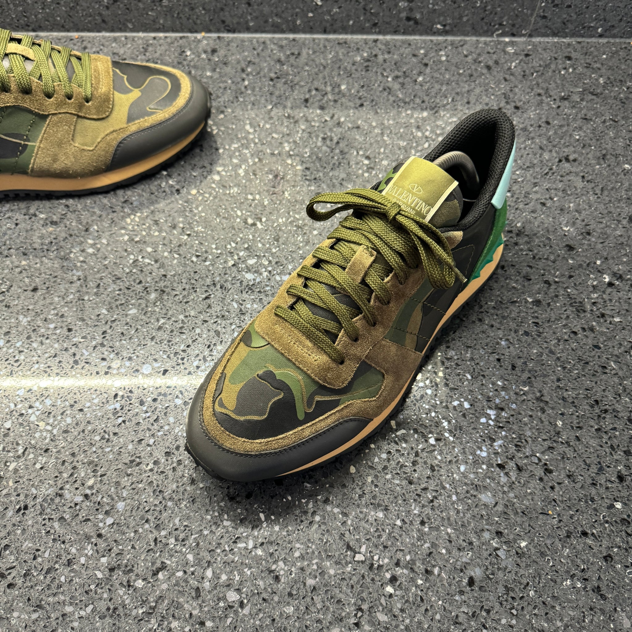 VALENTINO MENS ROCKRUNNER GREEN EU 42 (FIT A UK 9) – Lovedkicks