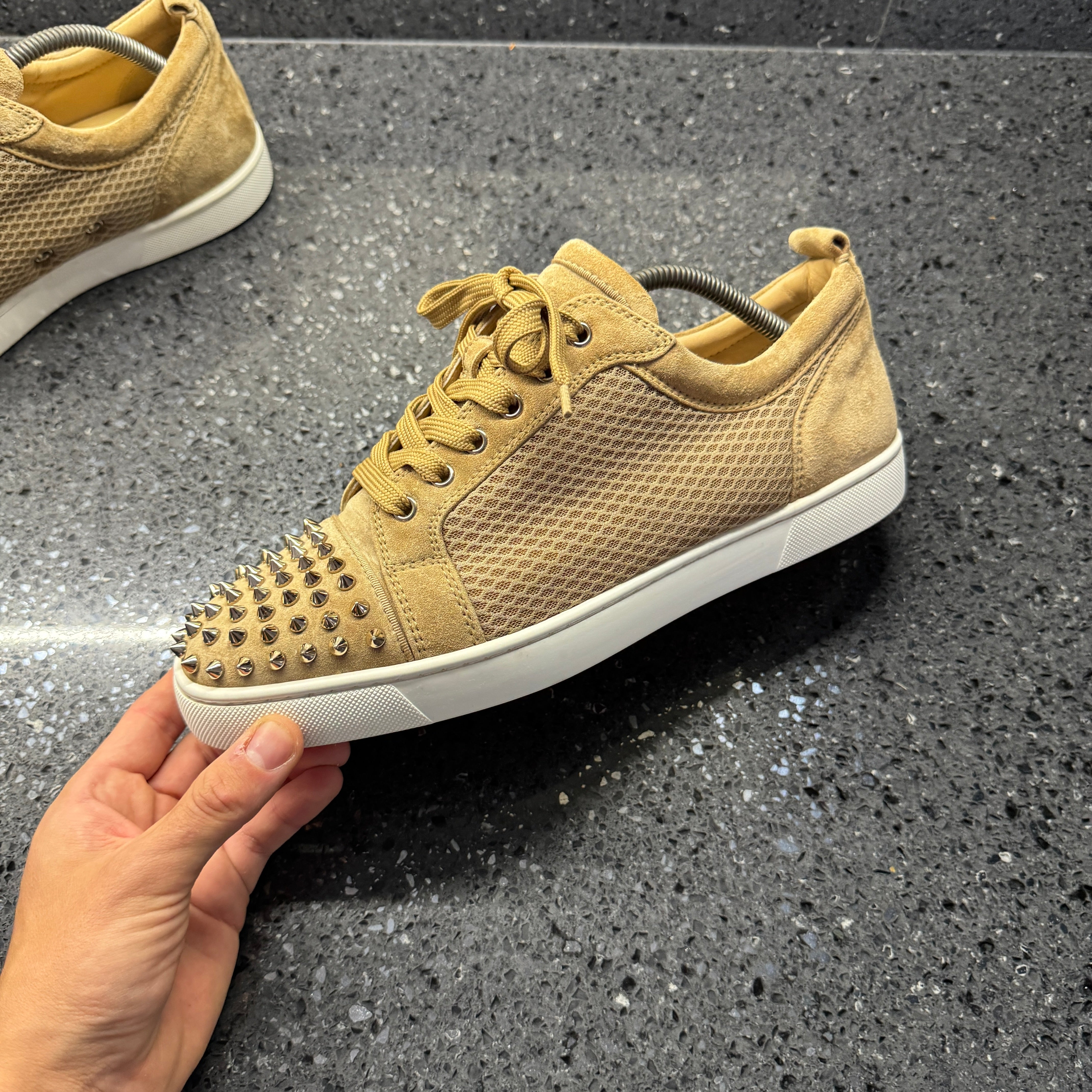 CHRISTIAN LOUBOUTIN MENS JUNIOR SPIKES BEIGE EU 44 (FIT A UK 10