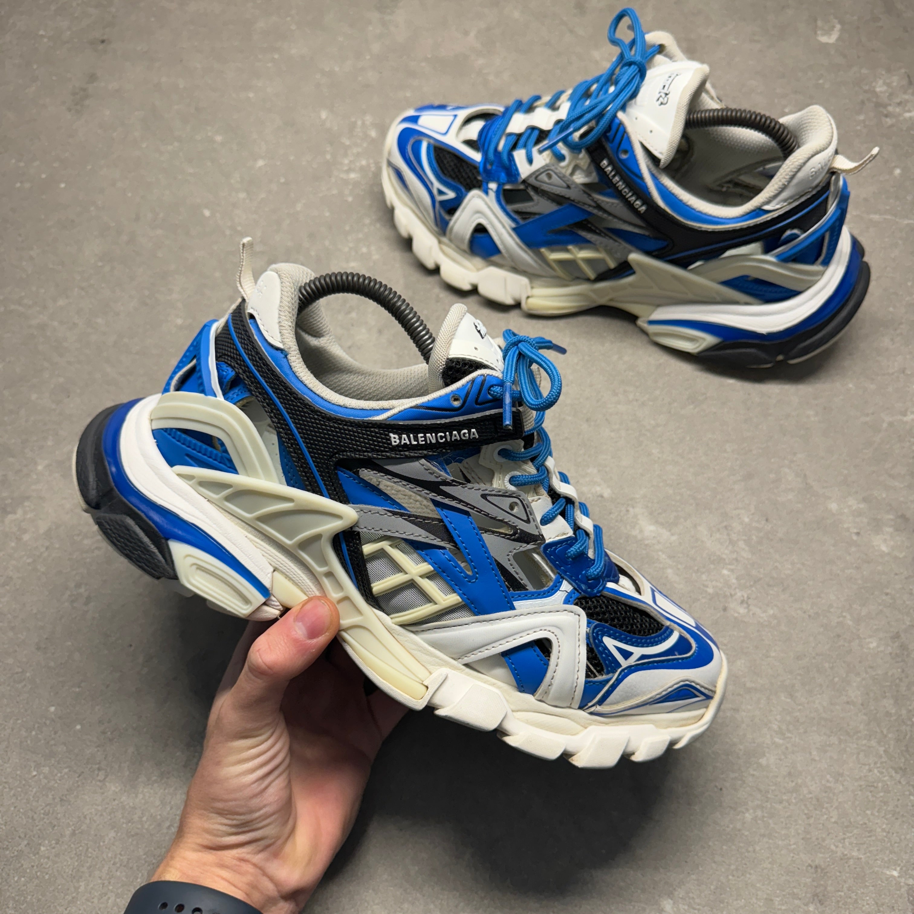 BALENCIAGA MENS TRACK BLUE EU 40 (FIT A UK 7)