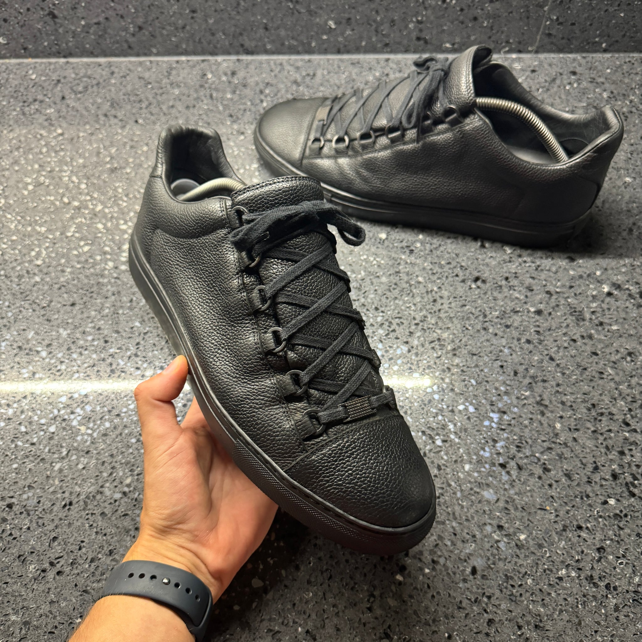 靴 balenciaga arena black BALENCIAGA MENS ARENA BLACK EU 43 (FIT A UK 10) – Lovedkicks