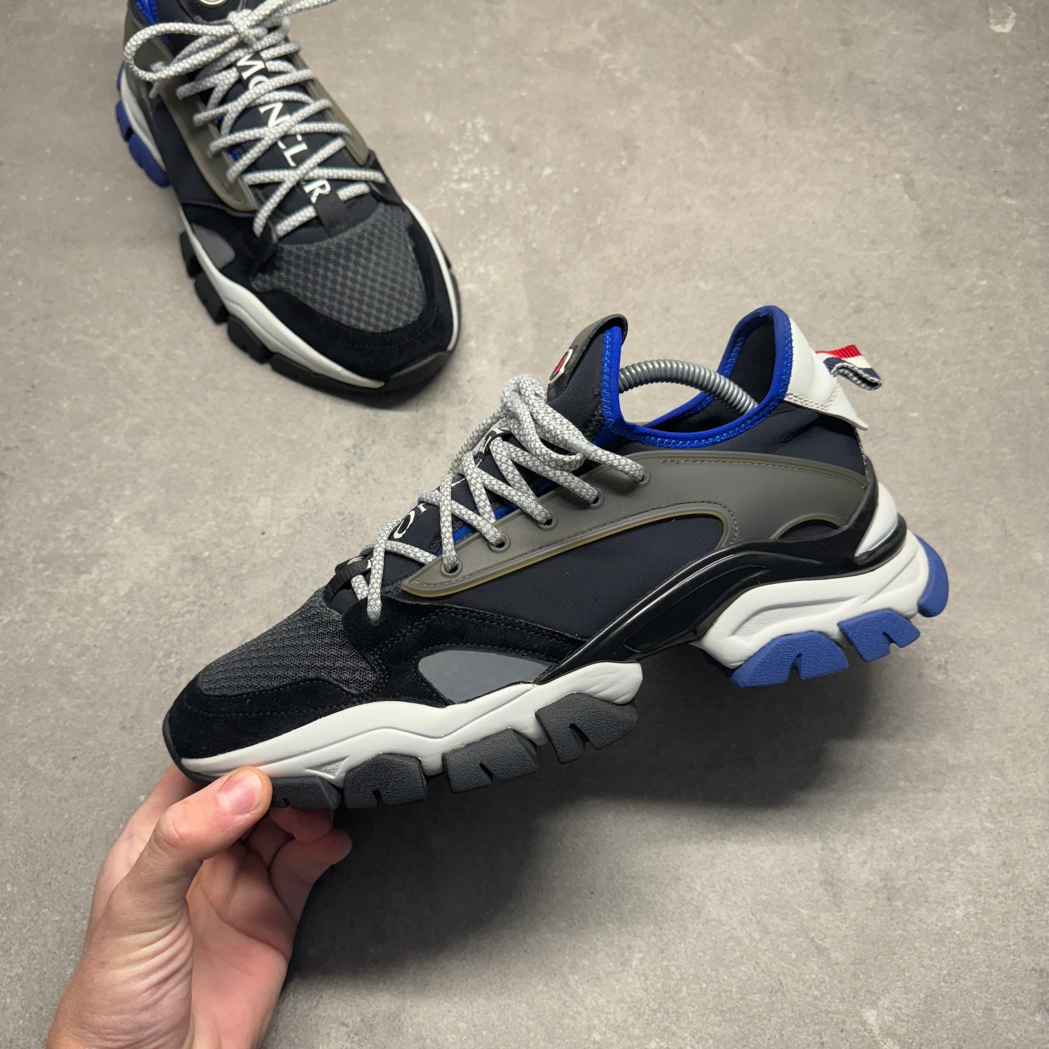 DE9982CE-975E-4422-8972-