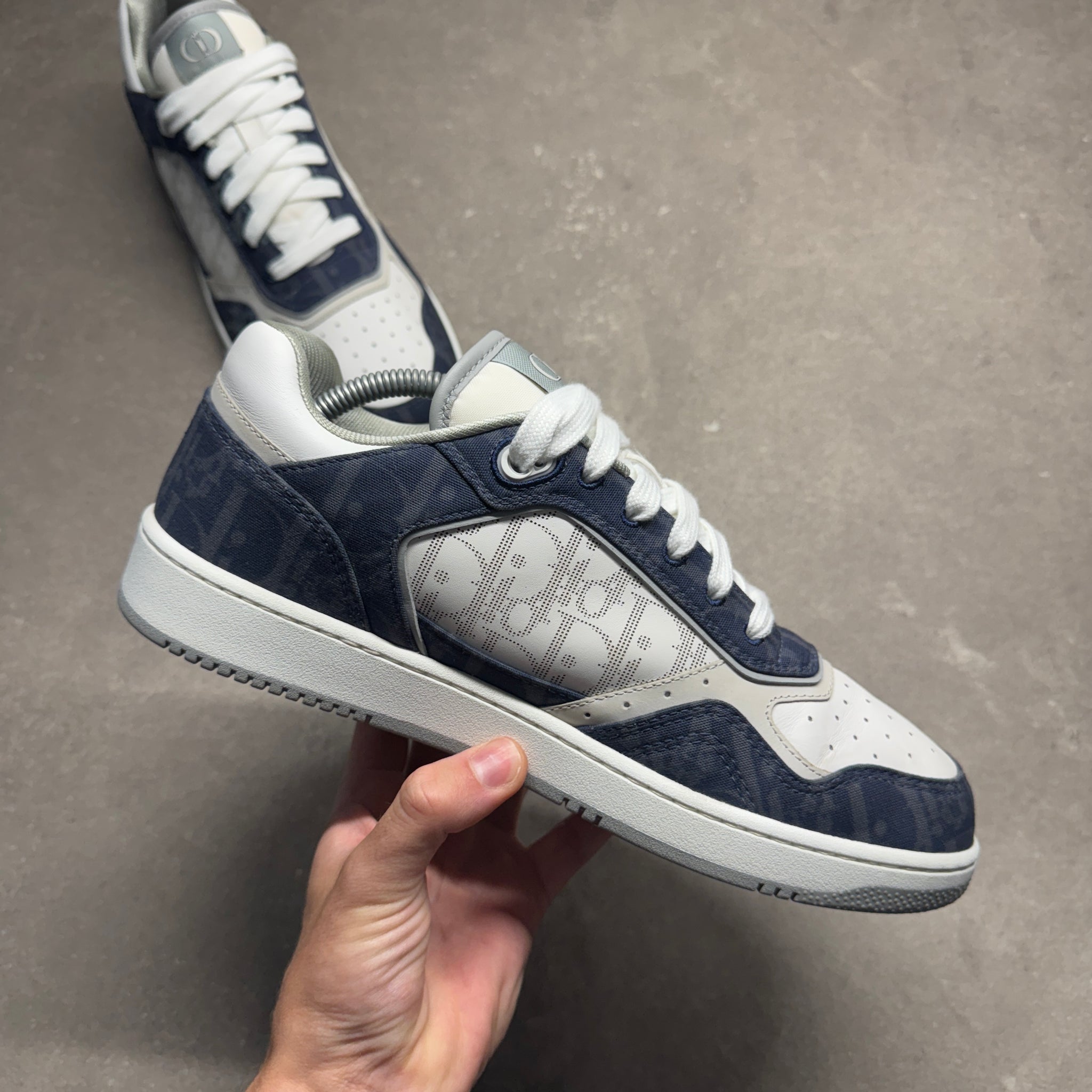 定価189200円Denim Tears x Dior B27 Low42 DIOR B27 X DENIM TEARS EU 42.5 (FIT A UK 9) – Lovedkicks