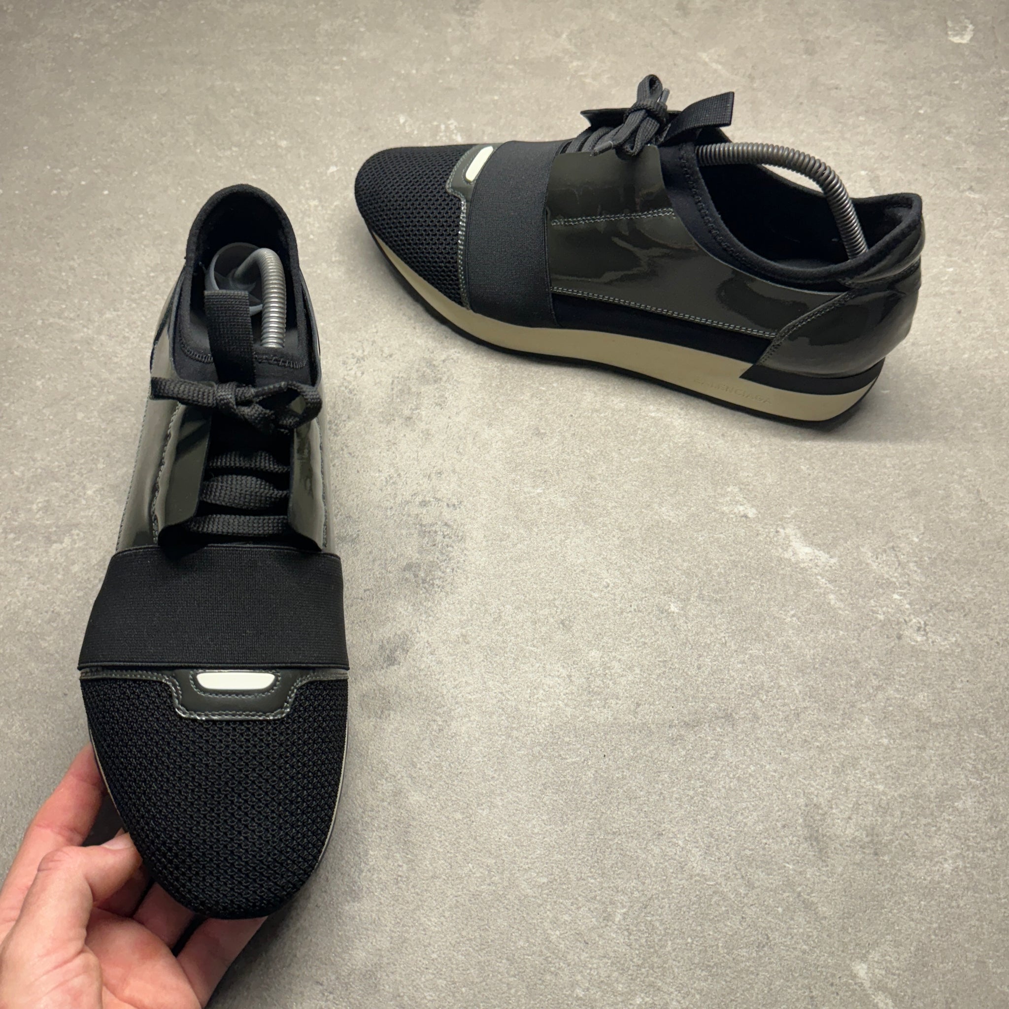 BALENCIAGA MENS RACE RUNNER BLACK EU 43 (FIT A UK