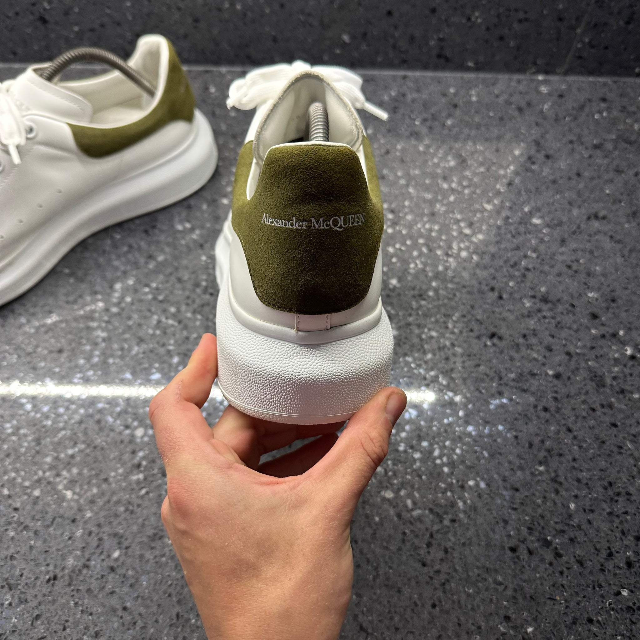 Alexander McQueen size 42 100% authentic Alexander McQueen Legit Check: REAL vs FAKE Shoes main image 2