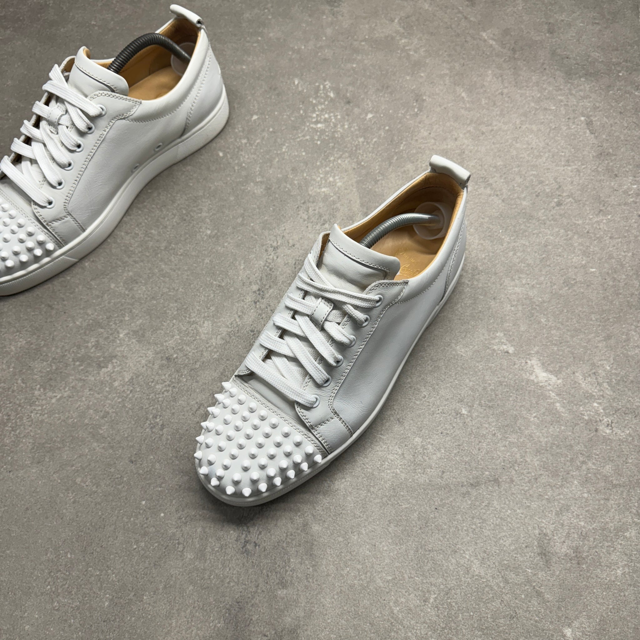 CHRISTIAN LOUBOUTIN JUNIOR SPIKES WHITE EU 42 (FIT A UK