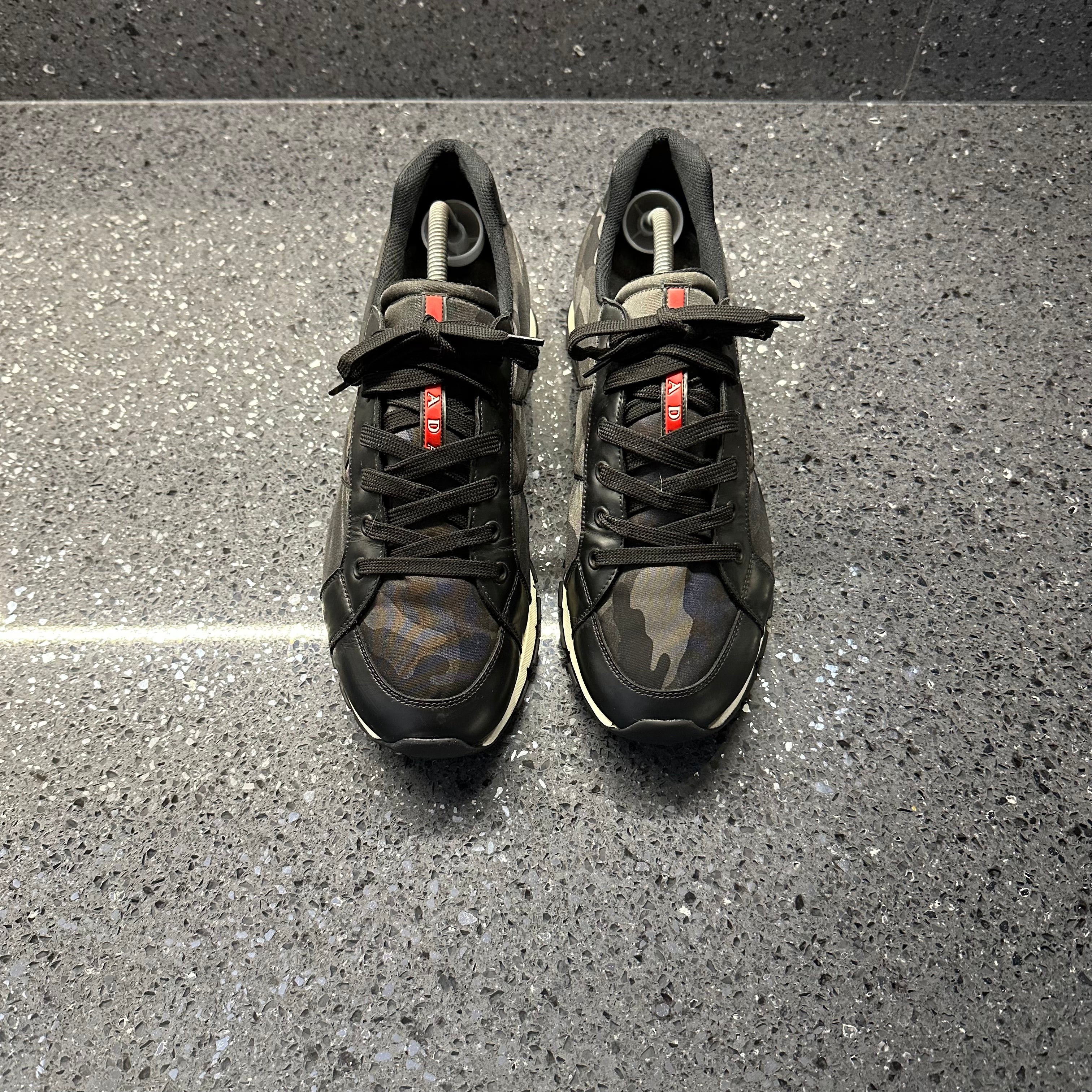 PRADA MENS RUNNERS CAMO EU 43 (FIT A UK