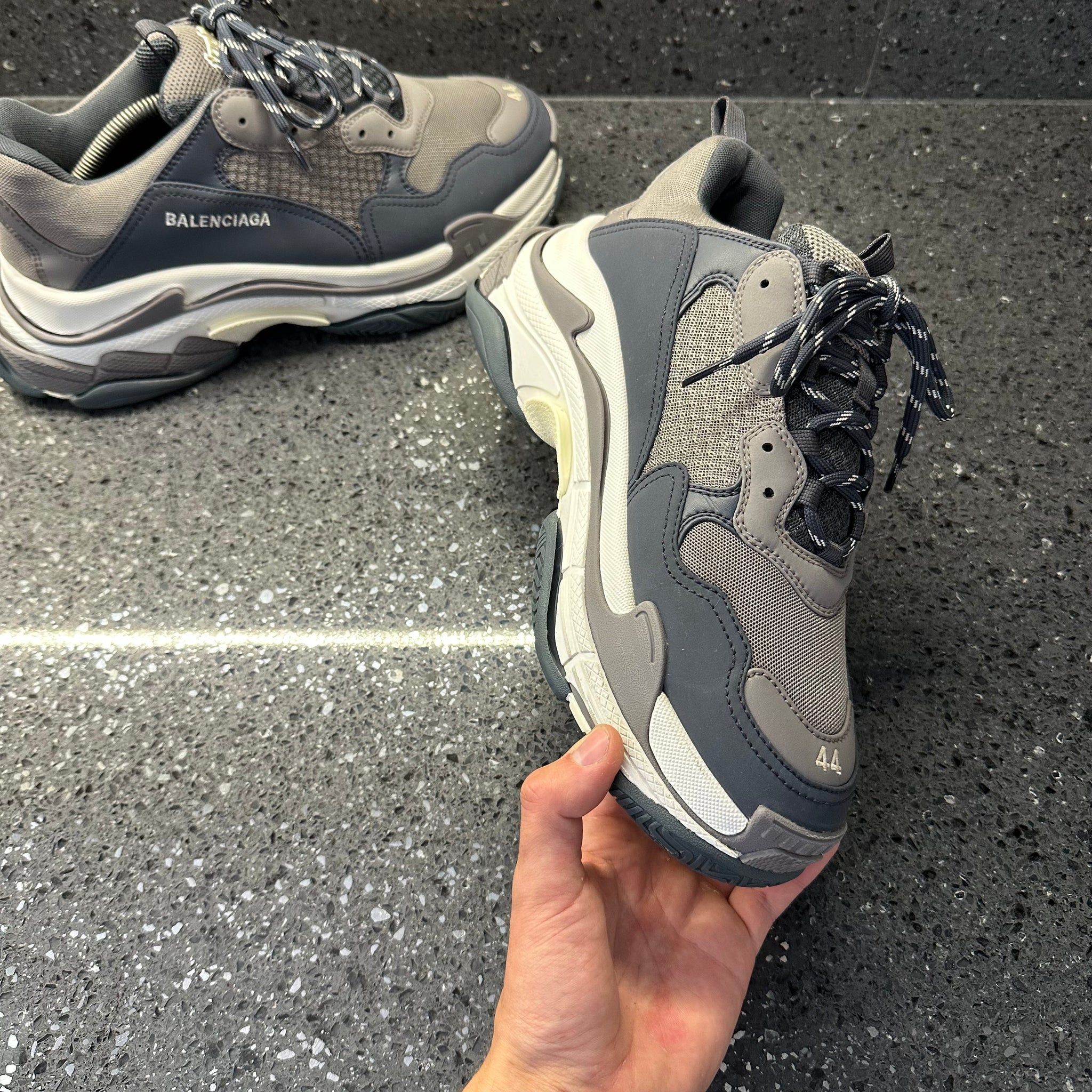 BALENCIAGA MENS TRIPLE S GREY EU 44 FIT A UK 11 Lovedkicks