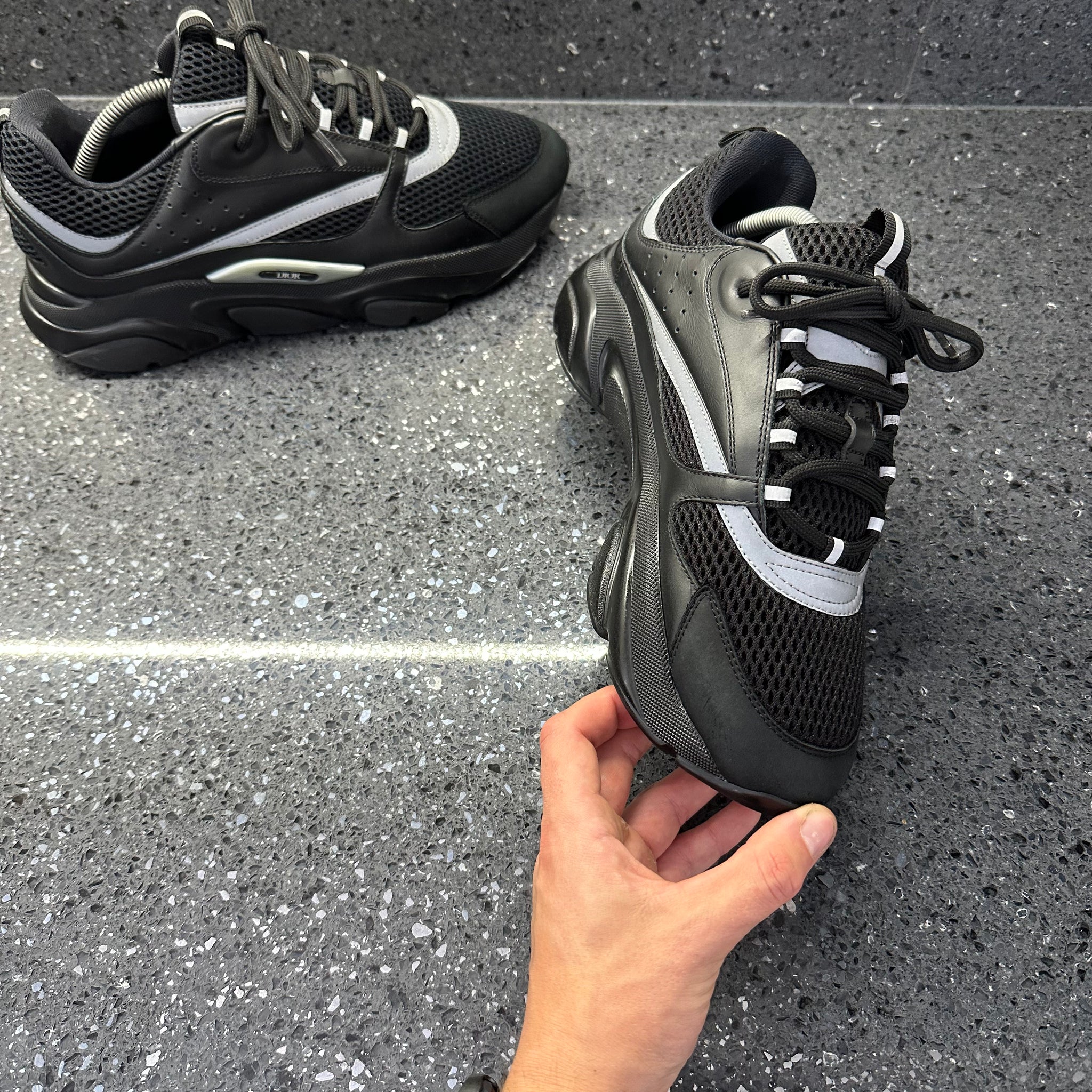 DIOR B22 MENS BLACK EU 43 (FIT A UK 9) – Lovedkicks DIOR B22 MENS BLACK EU 43 (FIT A UK 9) – Lovedkicks