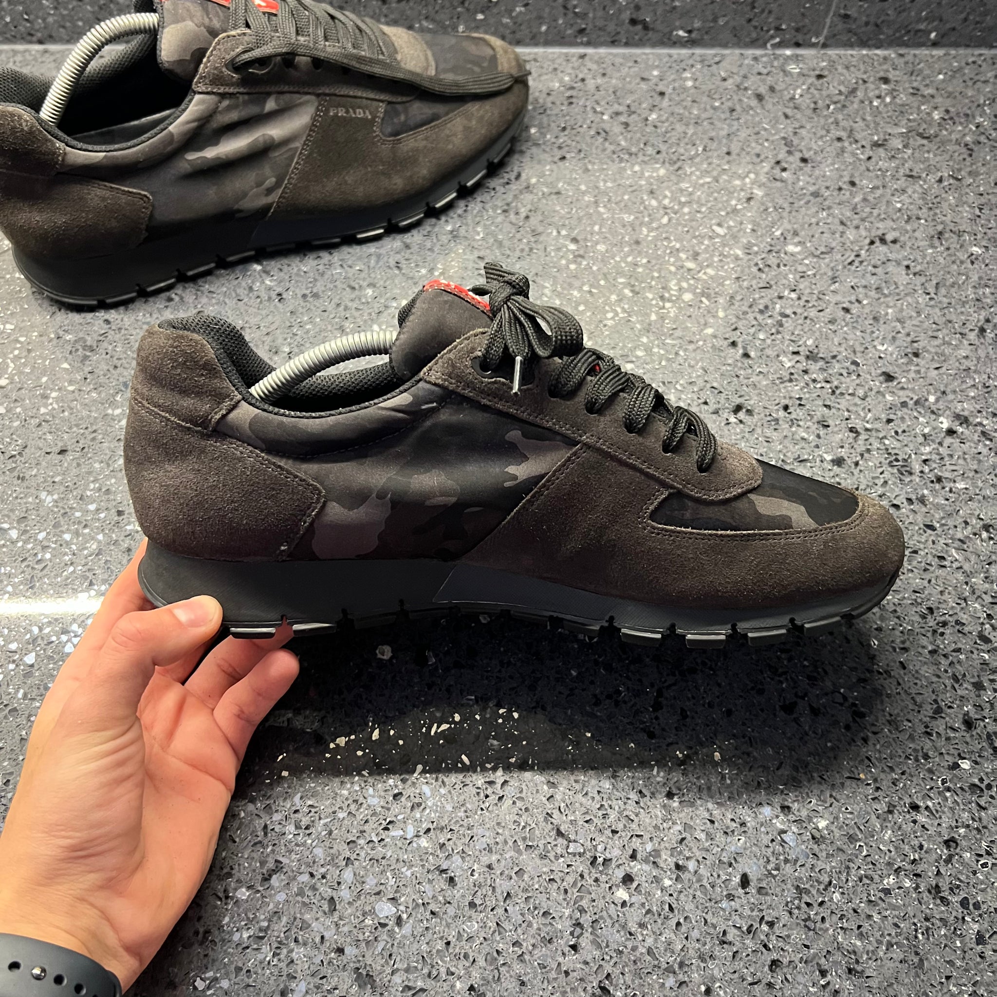 PRADA MENS RUNNERS GREY EU 44 FIT A UK 10 10.5 Lovedkicks