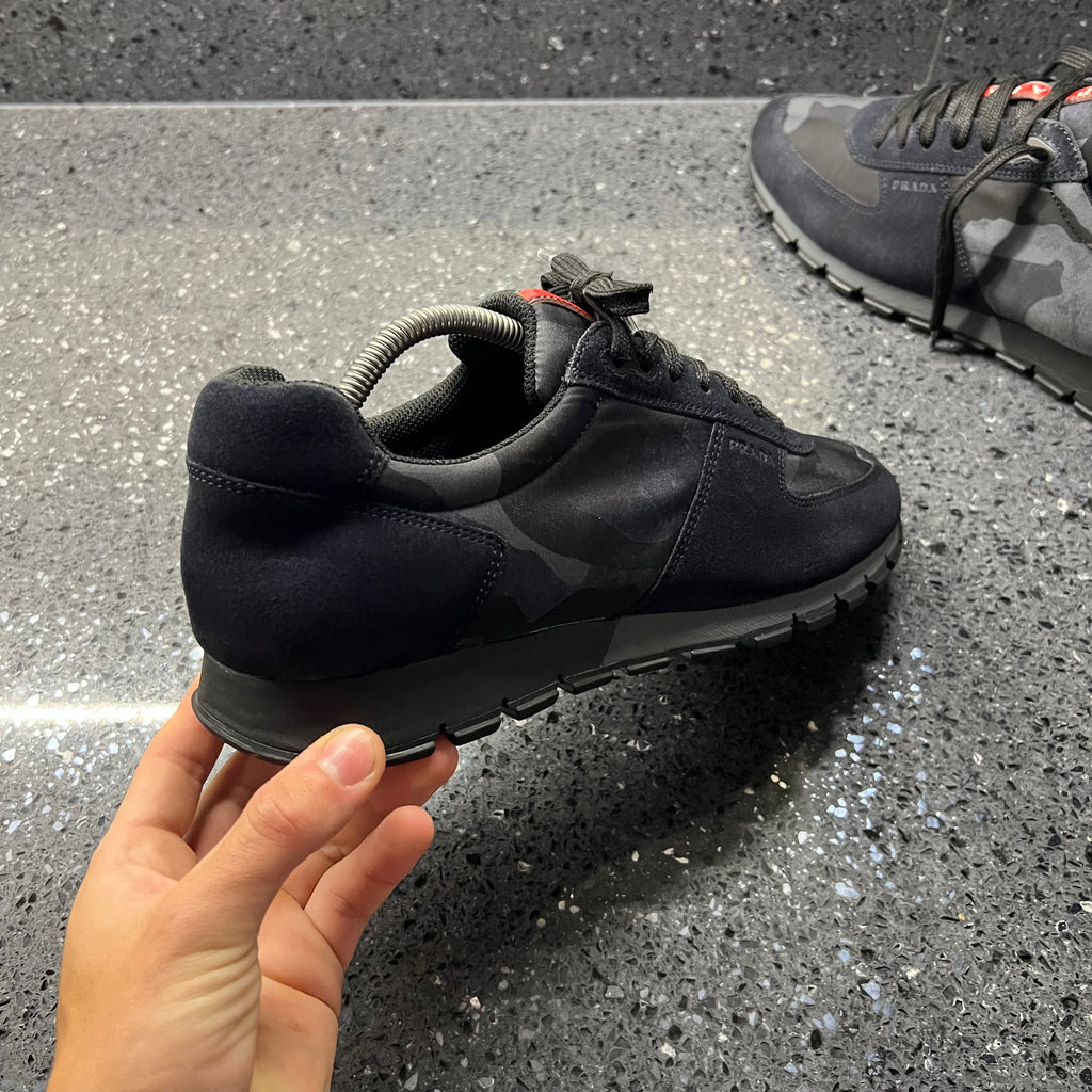 Prada camo outlet runners navy suede