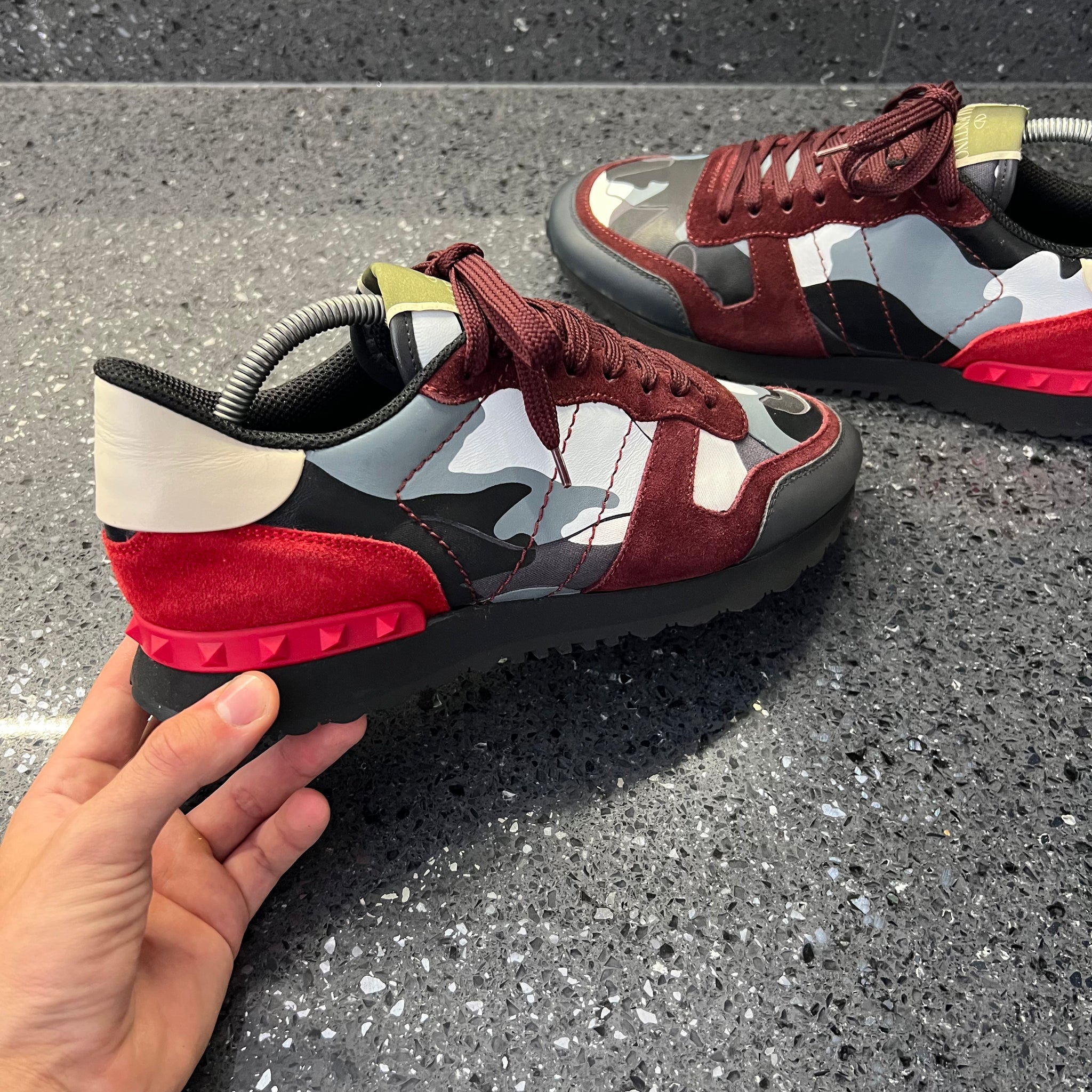 VALENTINO MENS ROCKRUNNER RED EU 41 FIT A UK 8
