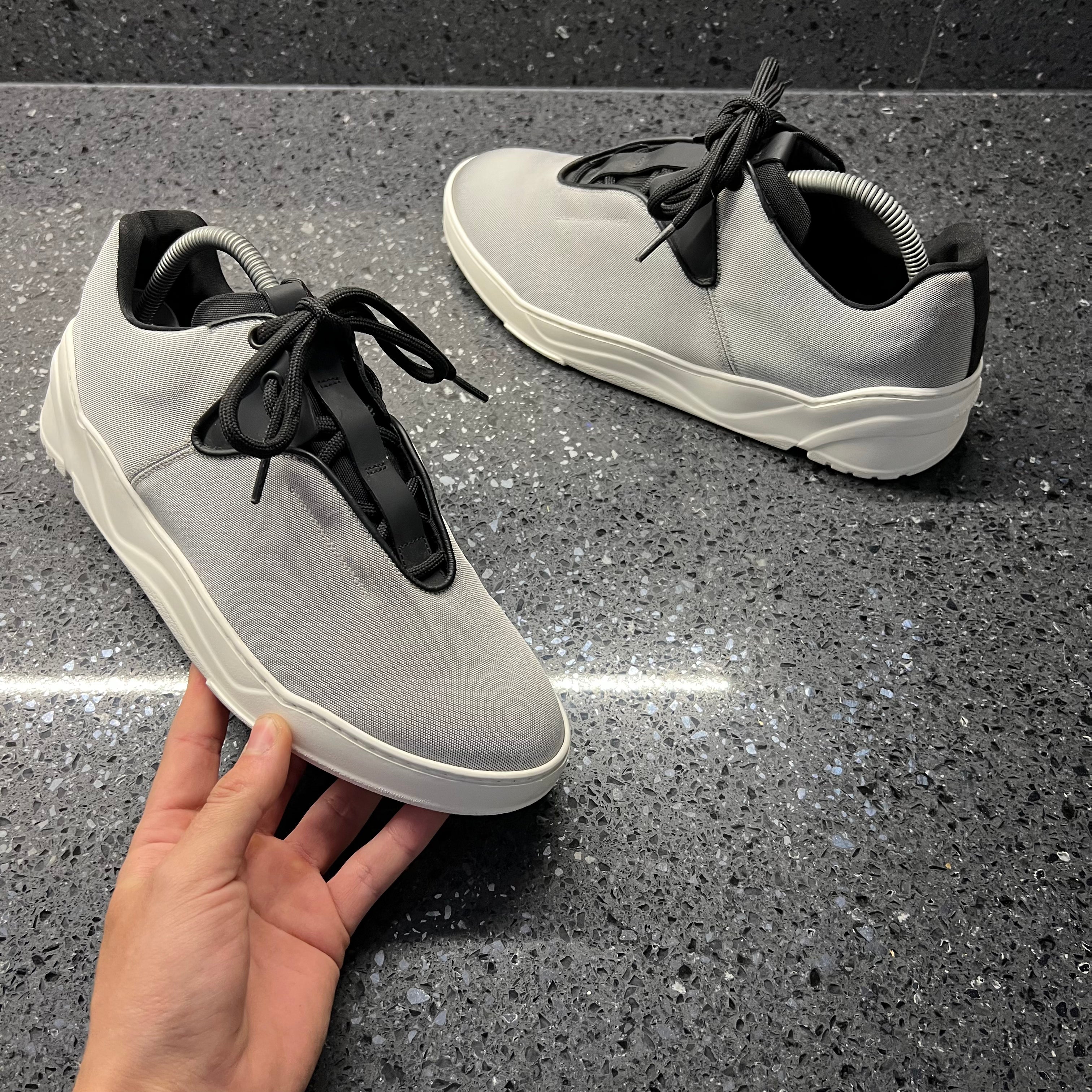 Dior b17 sales grey