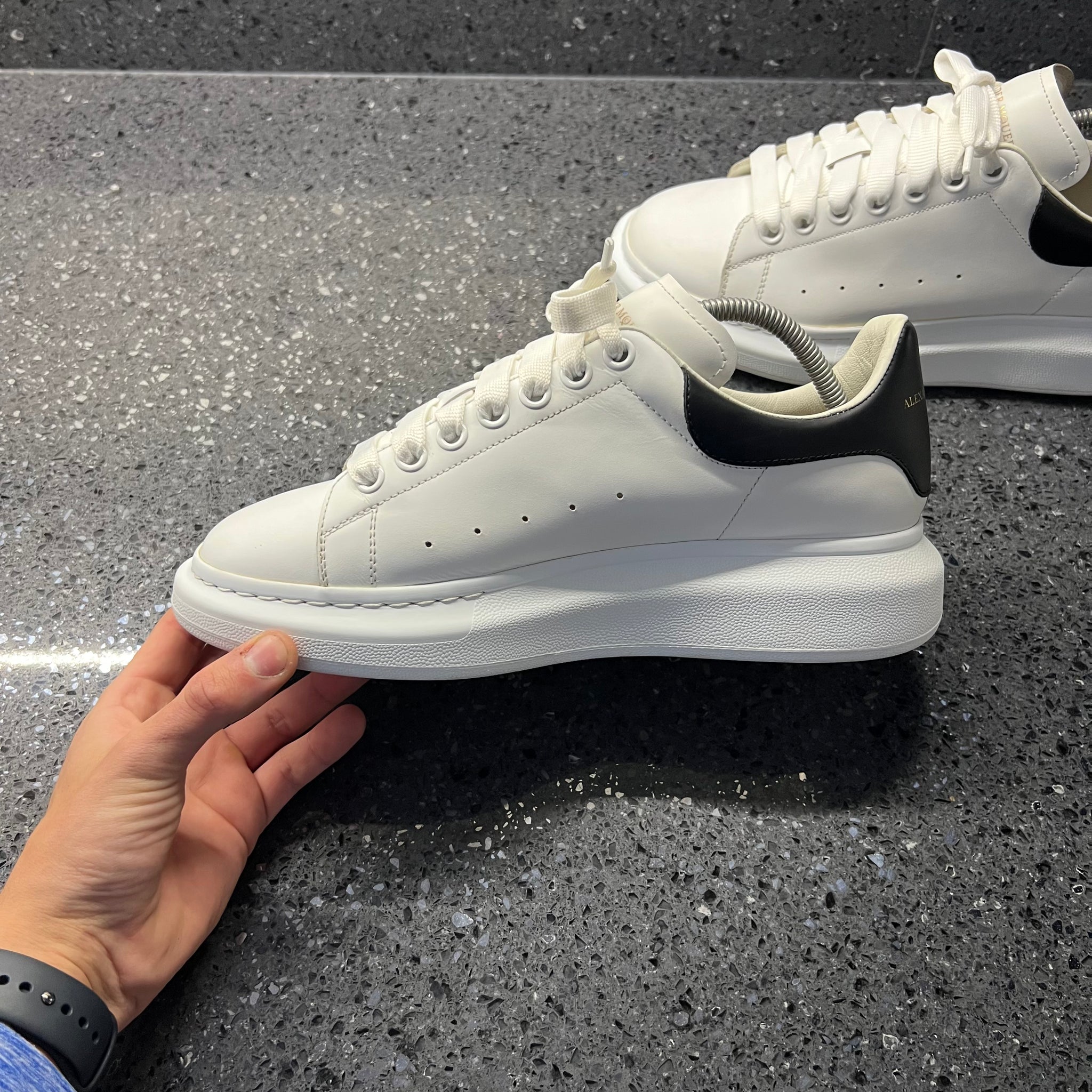 ALEXANDER MCQUEEN OVERSIZED SNEAKER WHITE EU 41 (FIT A UK 8 